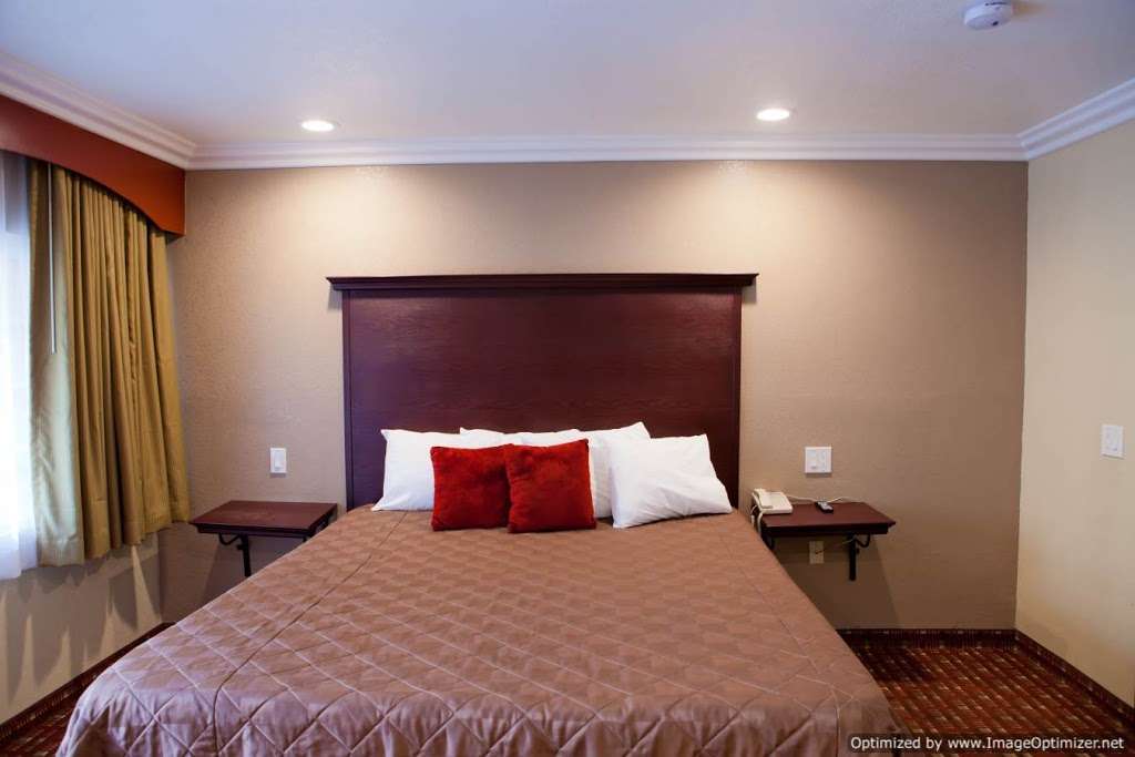 Budget Inn | 1042 W Ball Rd, Anaheim, CA 92802, USA | Phone: (714) 535-5524