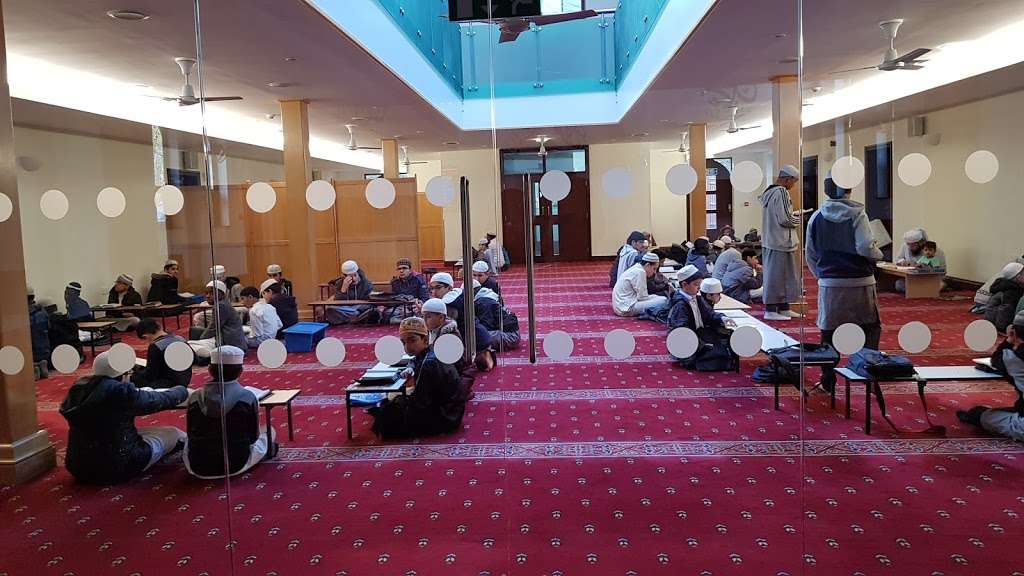 Crawley Mosque | Crawley Mosque, Broadwood Rise, Crawley RH11 9SE, UK | Phone: 01293 553070