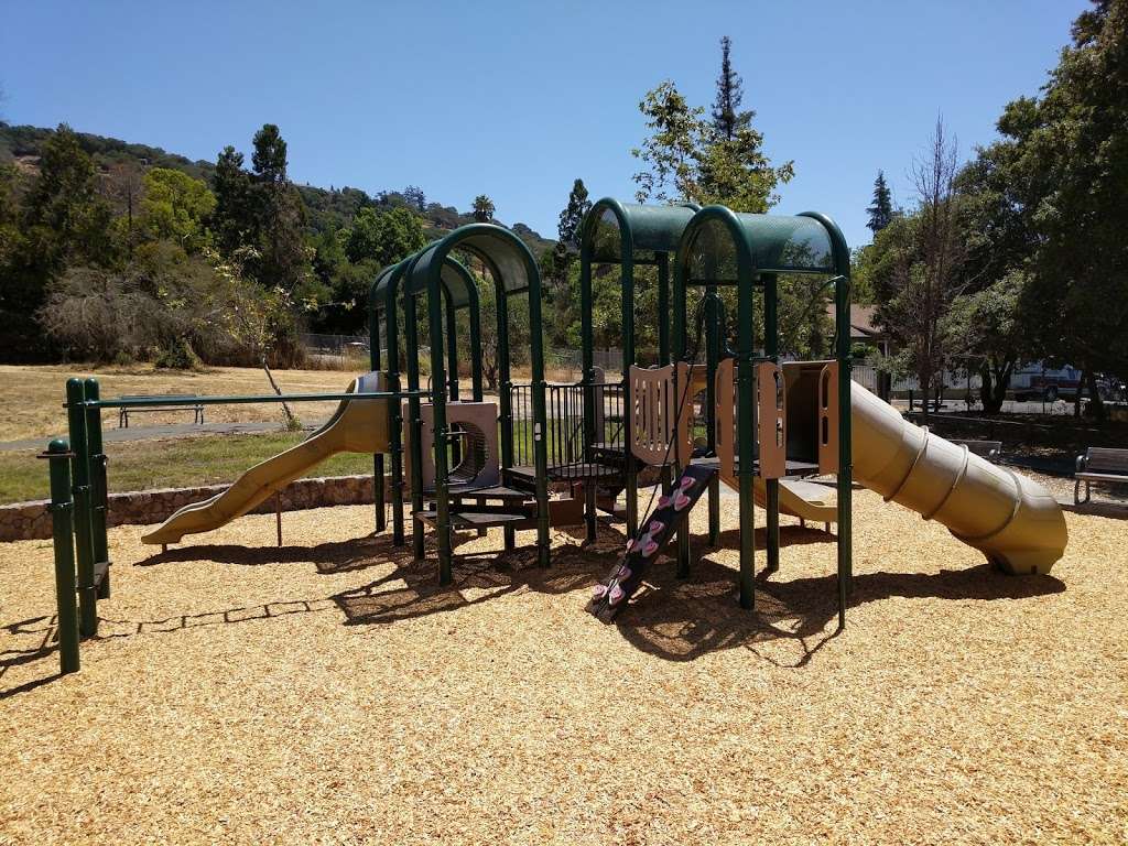 Esther Deaver Park | 1522 East Ave, Napa, CA 94559, USA | Phone: (707) 257-9529