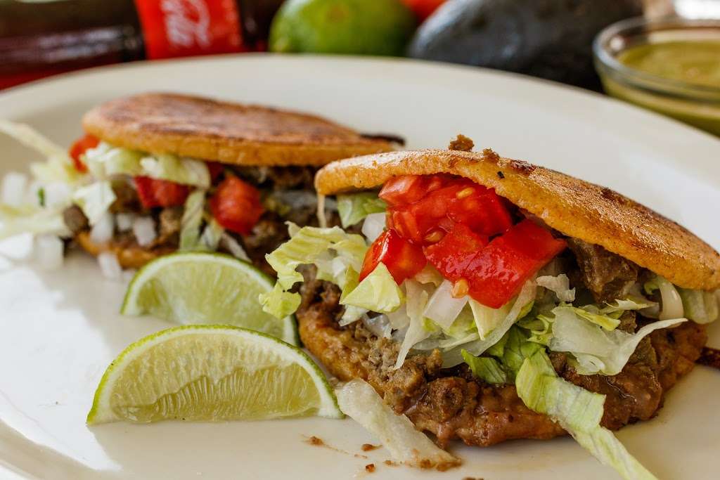 Taco Nene La Coqueta | 611 E Wallisville Rd, Highlands, TX 77562, USA | Phone: (281) 303-1098