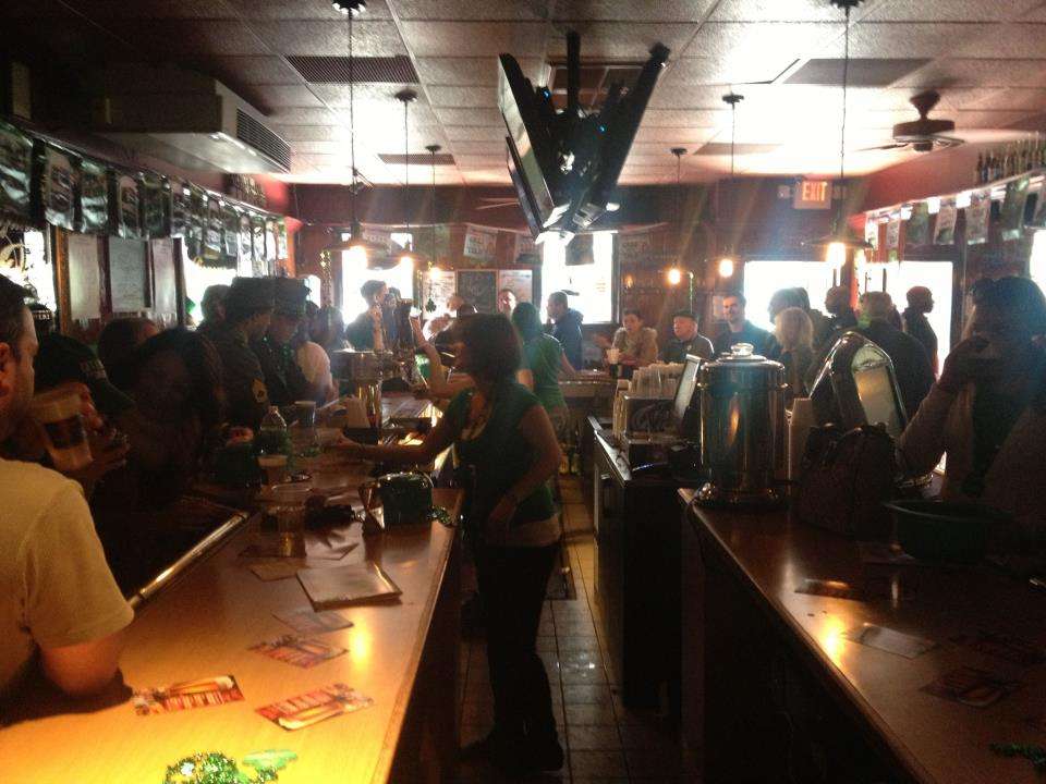 Pour House Pub & Grub | 178 Main St, West Orange, NJ 07052 | Phone: (973) 736-0100