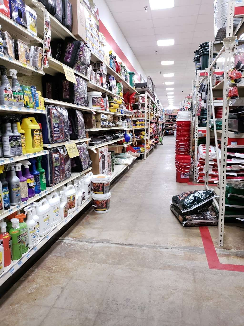 Tractor Supply Co. | 454 Hamlin Hwy Ste 100A, Lake Ariel, PA 18436, USA | Phone: (570) 689-7990