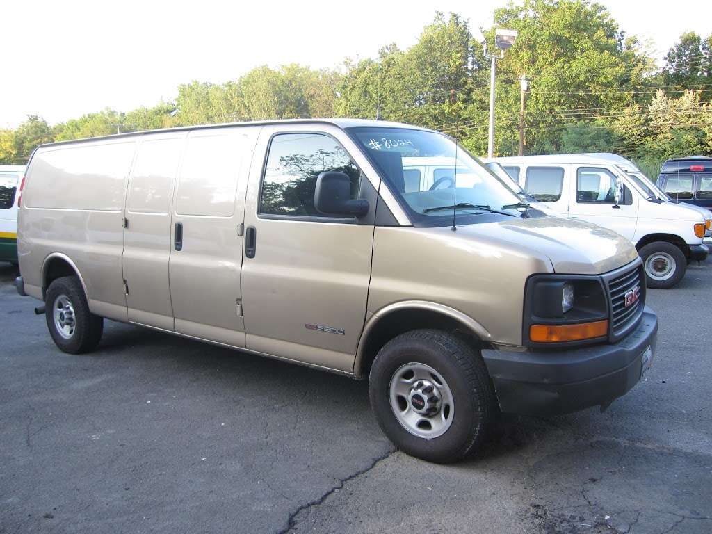 Vans Vans Vans Inc | 606 NY-303, Blauvelt, NY 10913 | Phone: (845) 365-3900