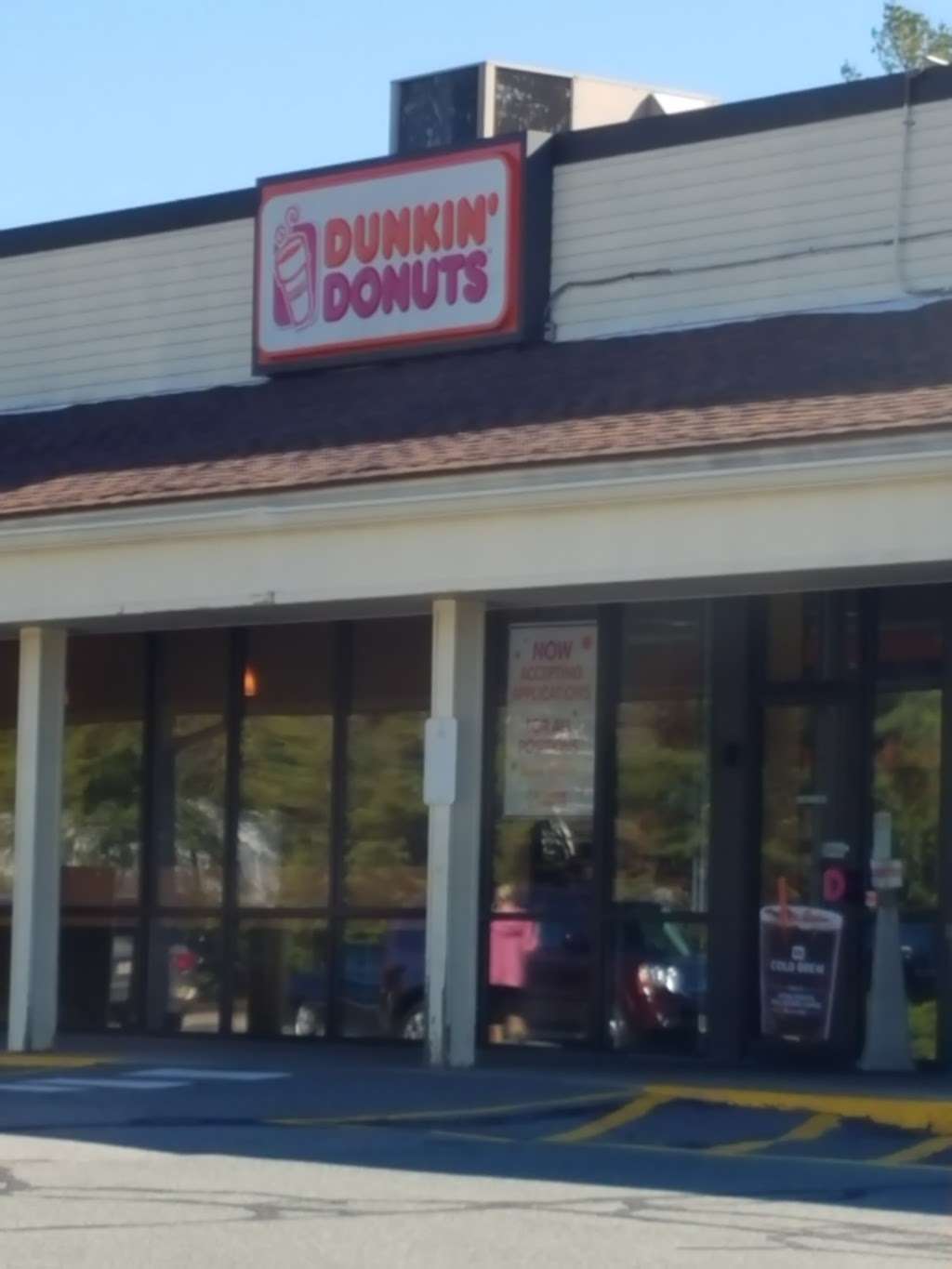 Dunkin | 700 S Main St, Sharon, MA 02067, USA | Phone: (781) 784-6074