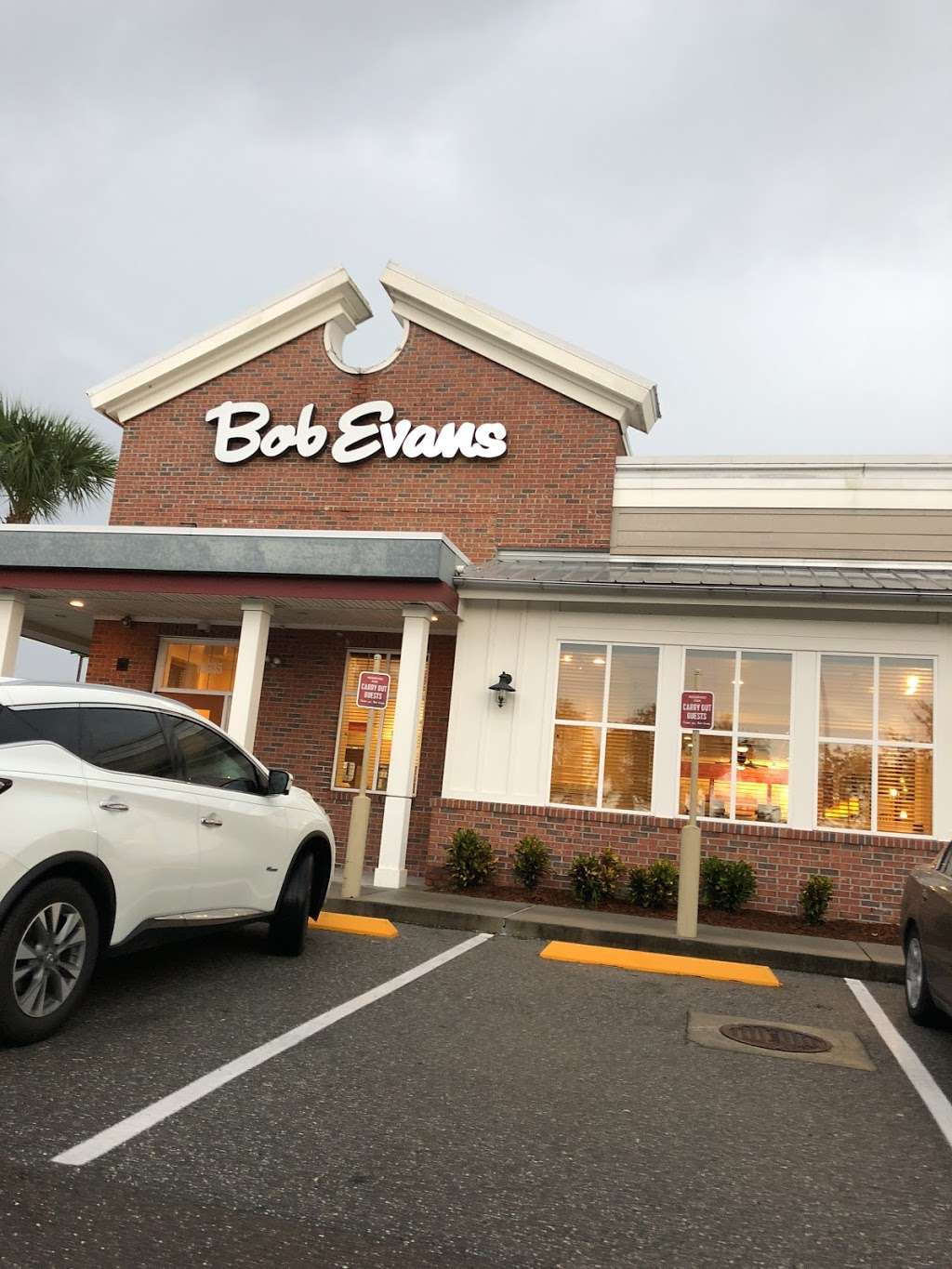 Bob Evans | 18935 US-441, Mt Dora, FL 32757 | Phone: (352) 383-0978