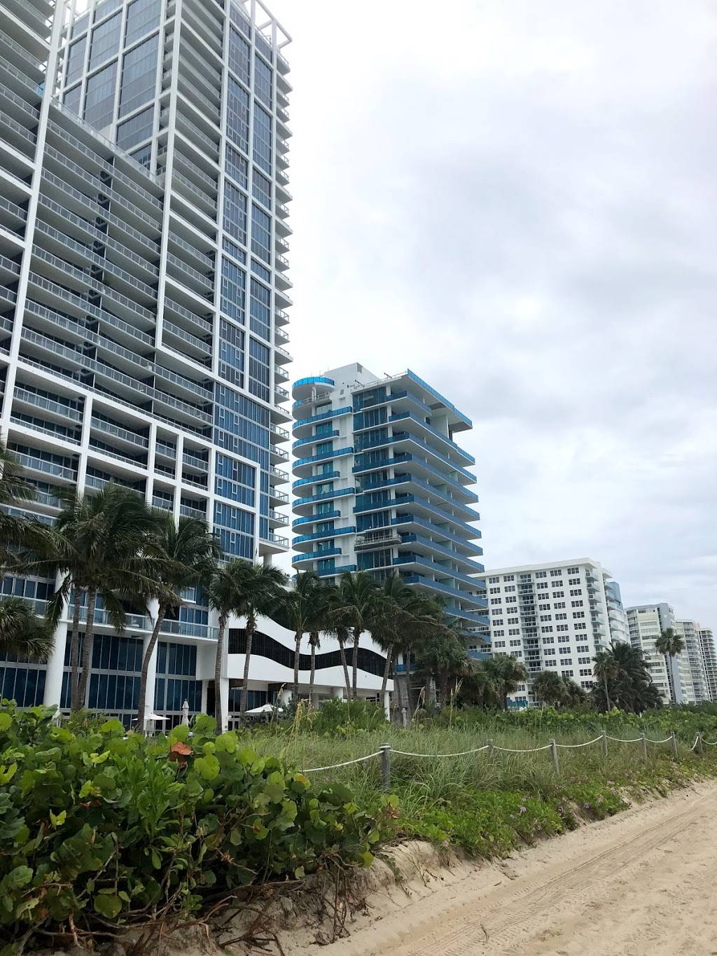 Carillon Condo Miami Beach | 6801 Collins Avenue PH, Miami Beach, FL 33141 | Phone: (305) 814-9434