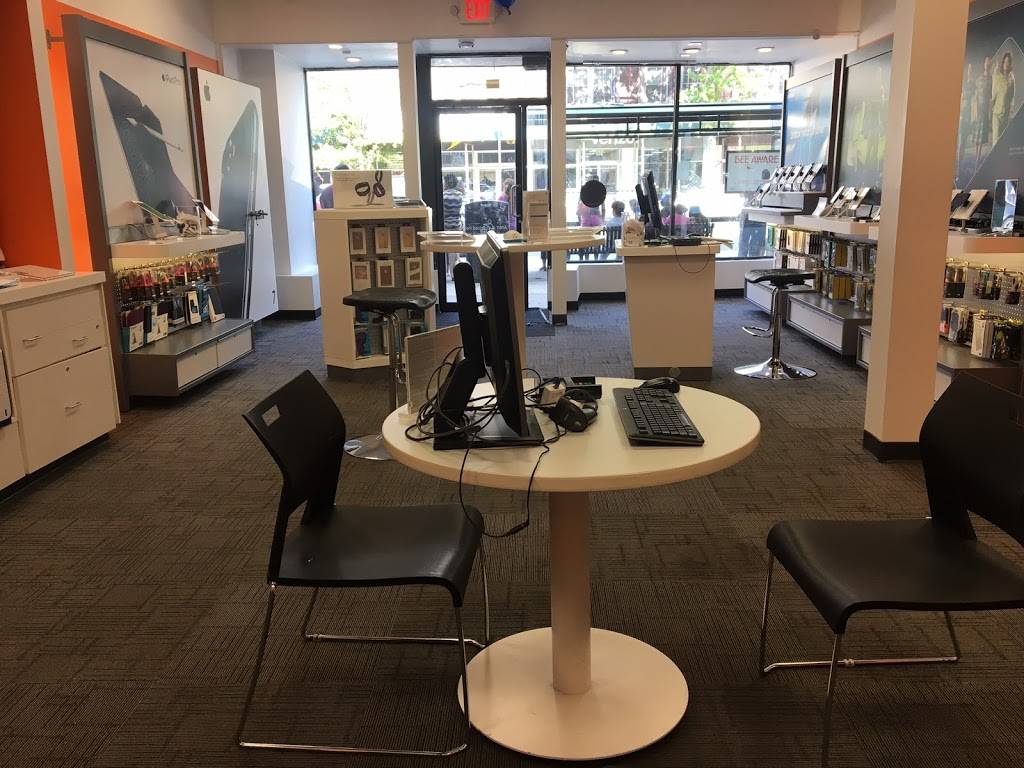 AT&T Store | 7450 Egan Dr, Savage, MN 55378 | Phone: (952) 440-1656