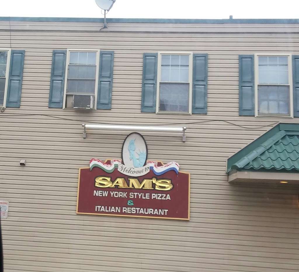 Sams New York Style Pizza & Italian Restaurant | 2 E State St, Quarryville, PA 17566, USA | Phone: (717) 786-3737