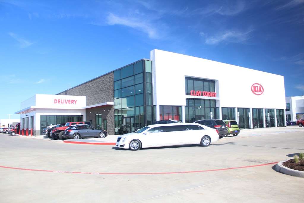 Clay Cooley Kia | 1247 E Airport Fwy, Irving, TX 75062, USA | Phone: (469) 373-8823