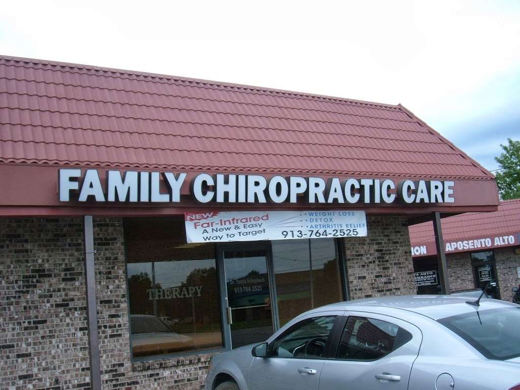 Family Chiropractic Care | 1500 E Kansas City Rd # 50, Olathe, KS 66061 | Phone: (913) 764-2525