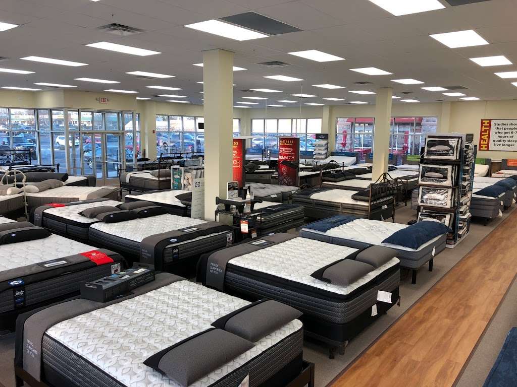 Mattress Warehouse of Martinsburg - Foxcroft | 882 Foxcroft Ave, Martinsburg, WV 25401 | Phone: (304) 262-3450