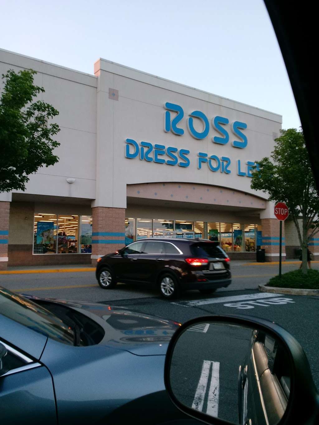 Ross Dress for Less | 2420 Chemical Rd, Plymouth Meeting, PA 19462, USA | Phone: (610) 940-3777