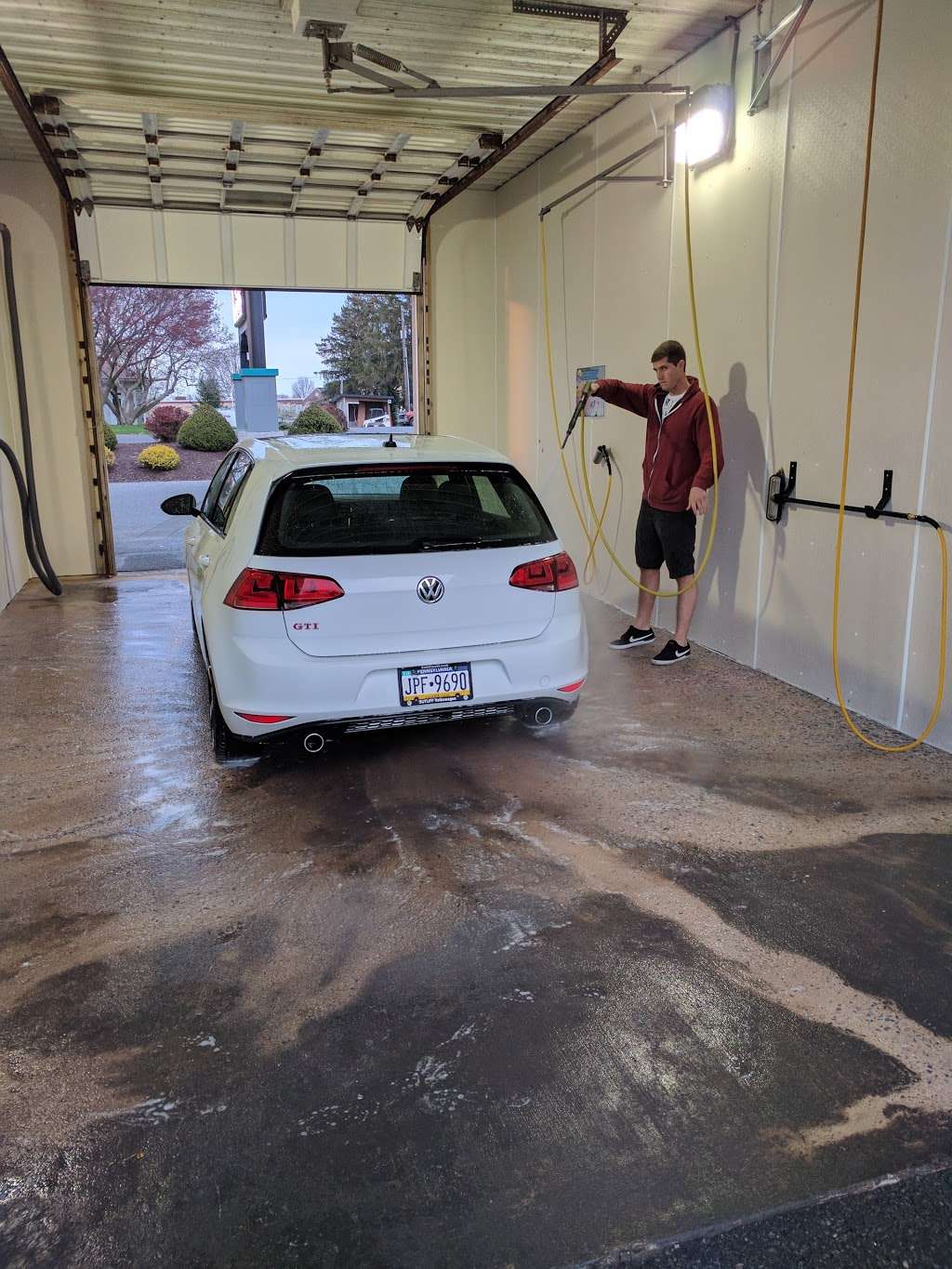 Sundance Car Wash and Laundry | 118 W Main St, Leola, PA 17540, USA | Phone: (717) 355-7118