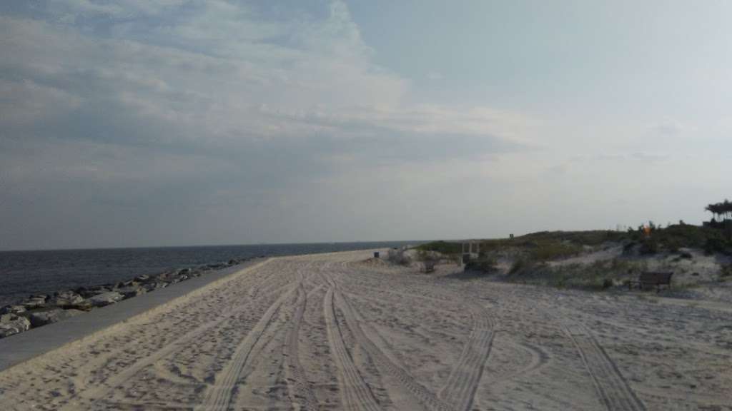 Beach House | 145 Inwood Ave, Point Lookout, NY 11569, USA | Phone: (516) 632-9926