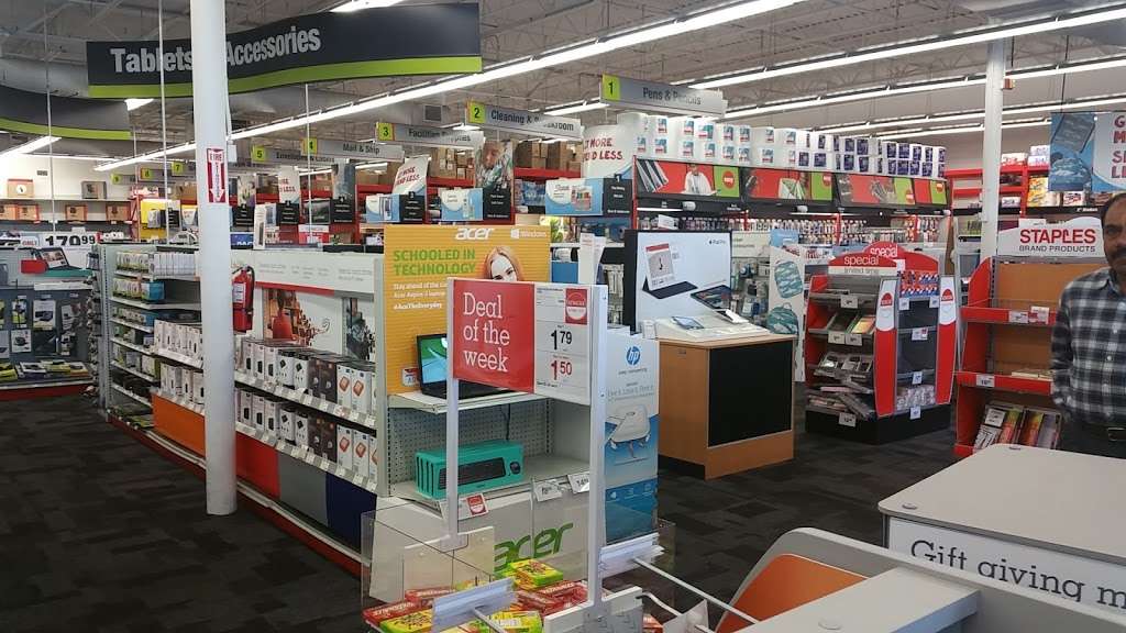 Staples | 2636 N Salisbury Blvd, Salisbury, MD 21801, USA | Phone: (410) 548-9141