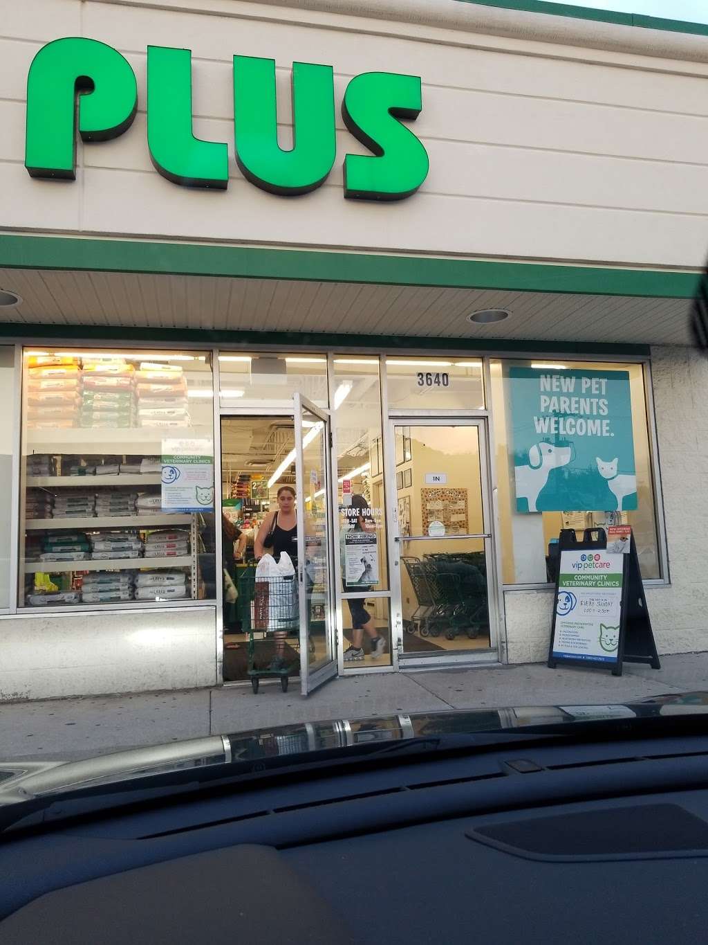 Pet Supplies Plus | 3640 N Elston Ave, Chicago, IL 60618, USA | Phone: (773) 583-2288