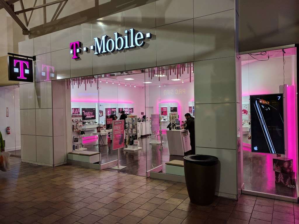 T-Mobile | 447 Great Mall Dr Ste 420, Milpitas, CA 95035, USA | Phone: (408) 719-8741
