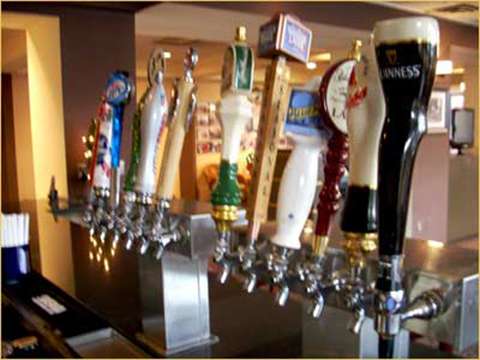 Isaacs Restaurant & Pub | 155 Holiday Dr, Solomons, MD 20688 | Phone: (410) 326-6311