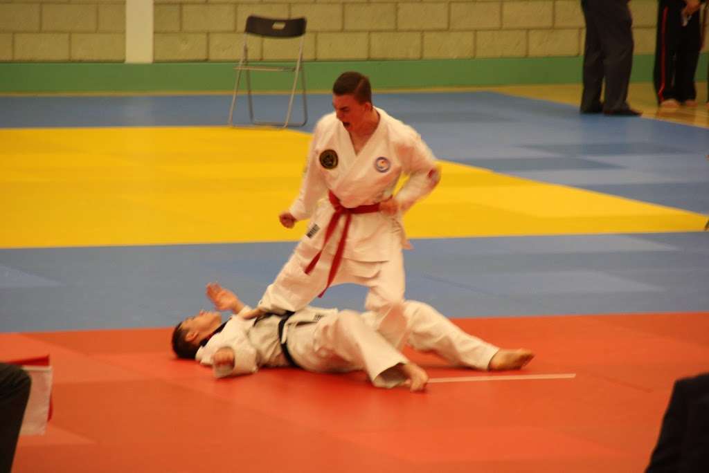 Kokoro kai Ju-Jitsu club | Harrow Lodge Sport Centre, Harrow Lodge Park, Hornchurch RM11 1JU, UK | Phone: 01708 455375