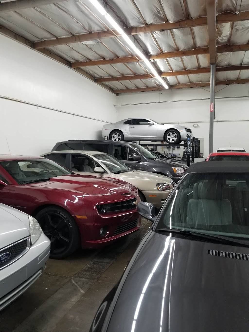 Insight Motors Indoor Showroom | 2127 S Priest Dr Ste 406, Tempe, AZ 85282, USA | Phone: (480) 243-8550