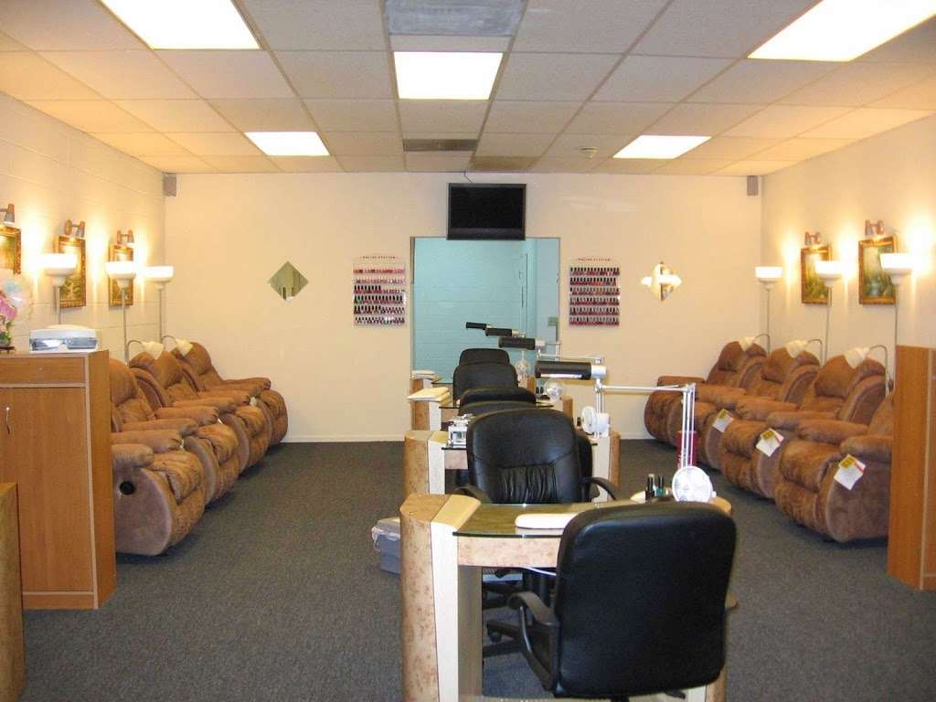 Nail Care Experts | 10276 Foothill Blvd, Sylmar, CA 91342 | Phone: (818) 834-9289