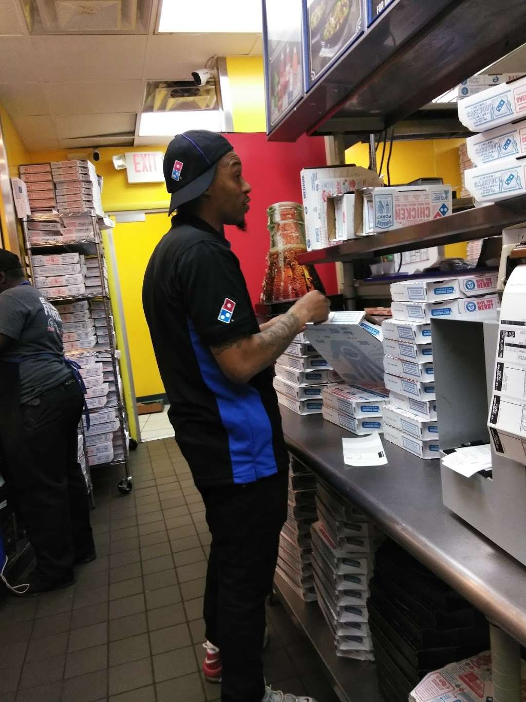 Dominos Pizza | 25 Victory Blvd, Staten Island, NY 10301, USA | Phone: (718) 273-4848