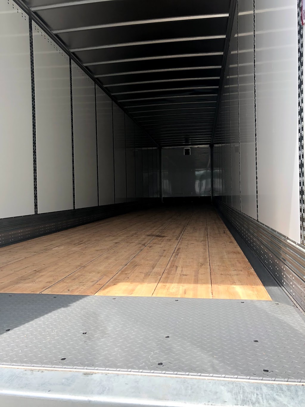 XTRA Lease St. Louis Trailer Rental | 1632 Park 370 Ct, Hazelwood, MO 63042, USA | Phone: (314) 209-0504