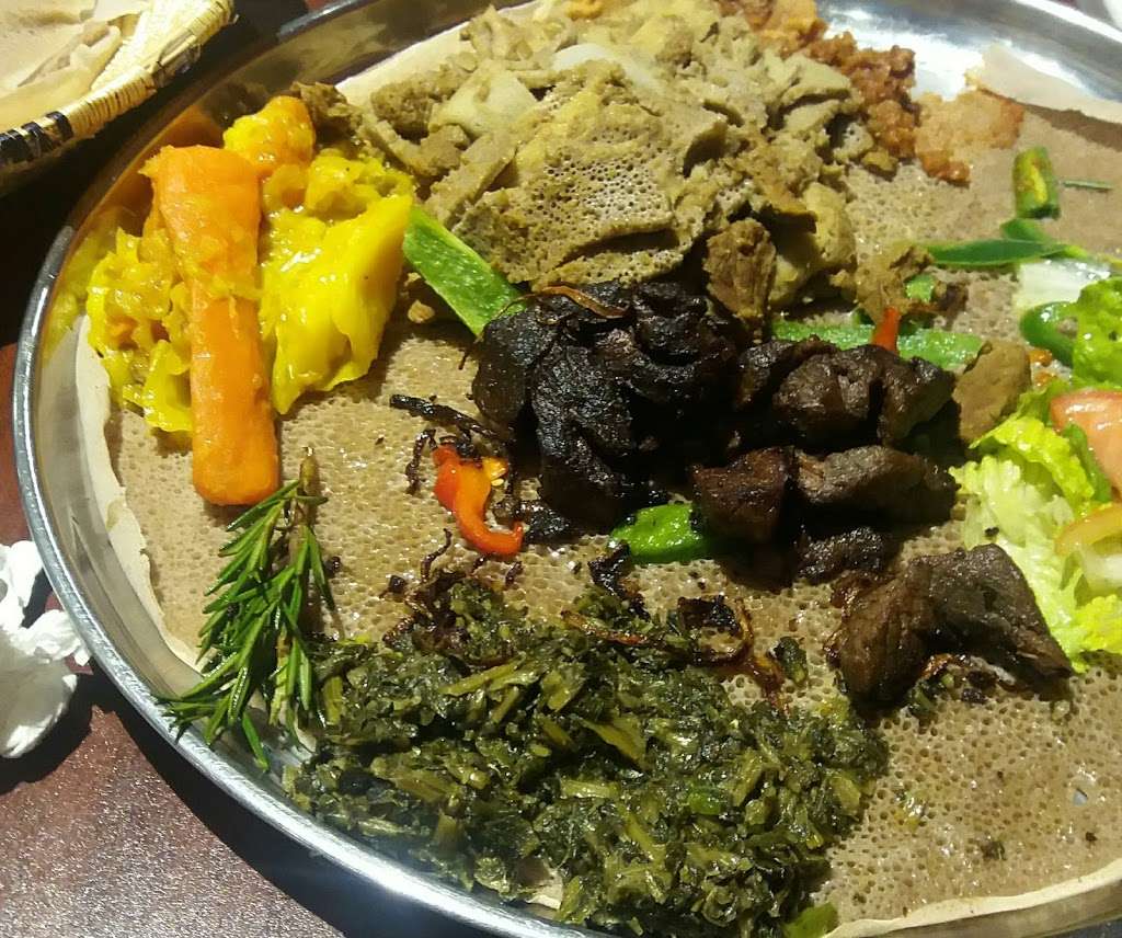 Awash Ethiopian Restaurant | 6324 N Broadway, Chicago, IL 60660 | Phone: (773) 274-0784