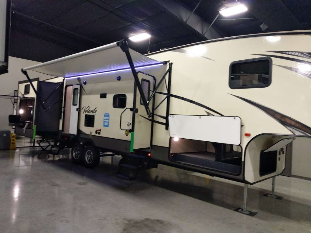 ExploreUSA RV Supercenter - Houston | 23538 Hwy 6, Alvin, TX 77511, USA | Phone: (281) 968-6100