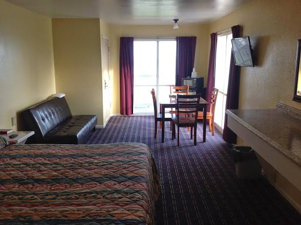 Sea Shell Inn Motel - Corpus Christi Beach | 202 Kleberg Pl, Corpus Christi, TX 78402, USA | Phone: (361) 888-5391