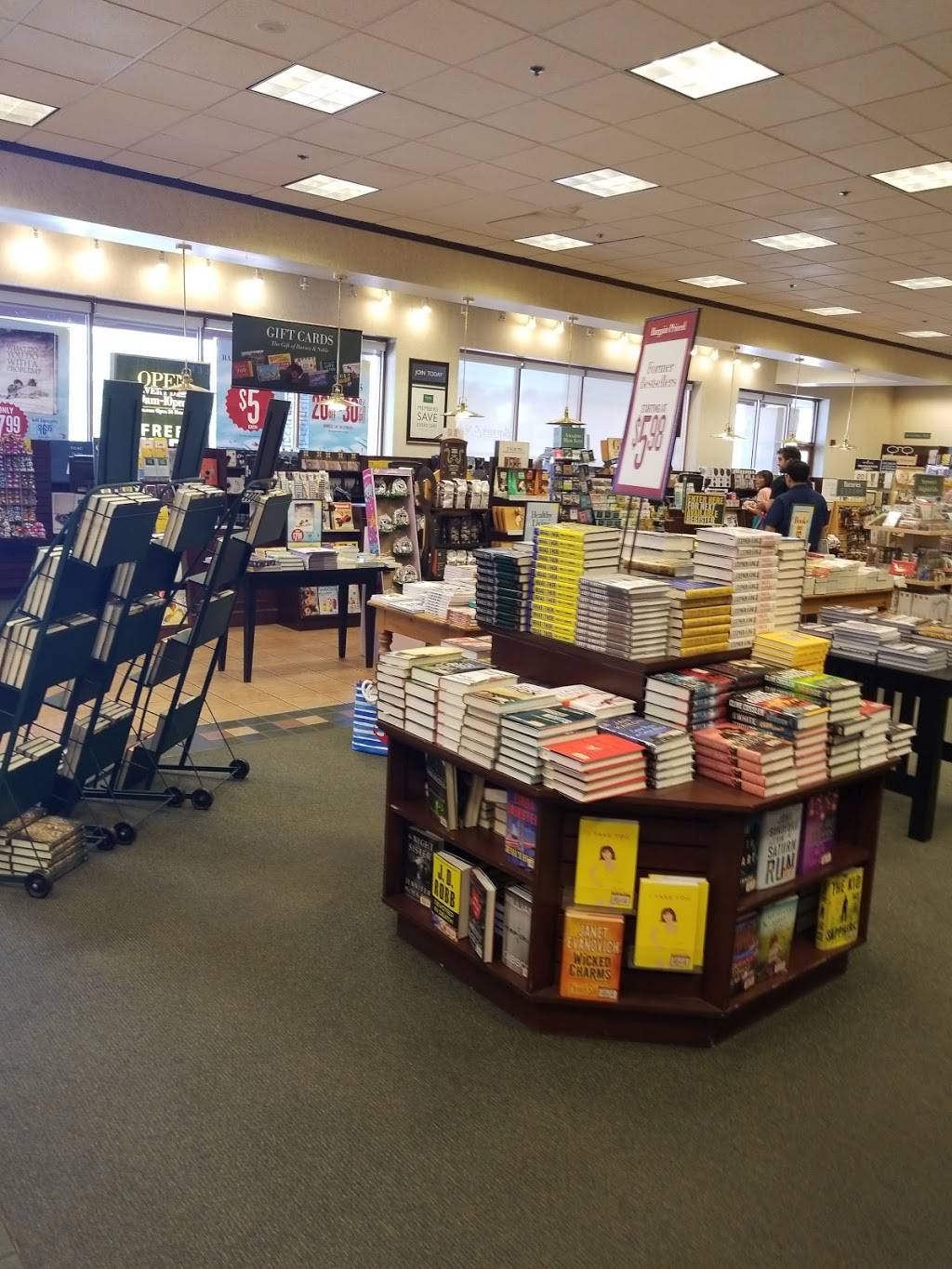 Barnes & Noble | Town Center, 26751 Aliso Creek Rd, Aliso Viejo, CA 92656, USA | Phone: (949) 362-8027