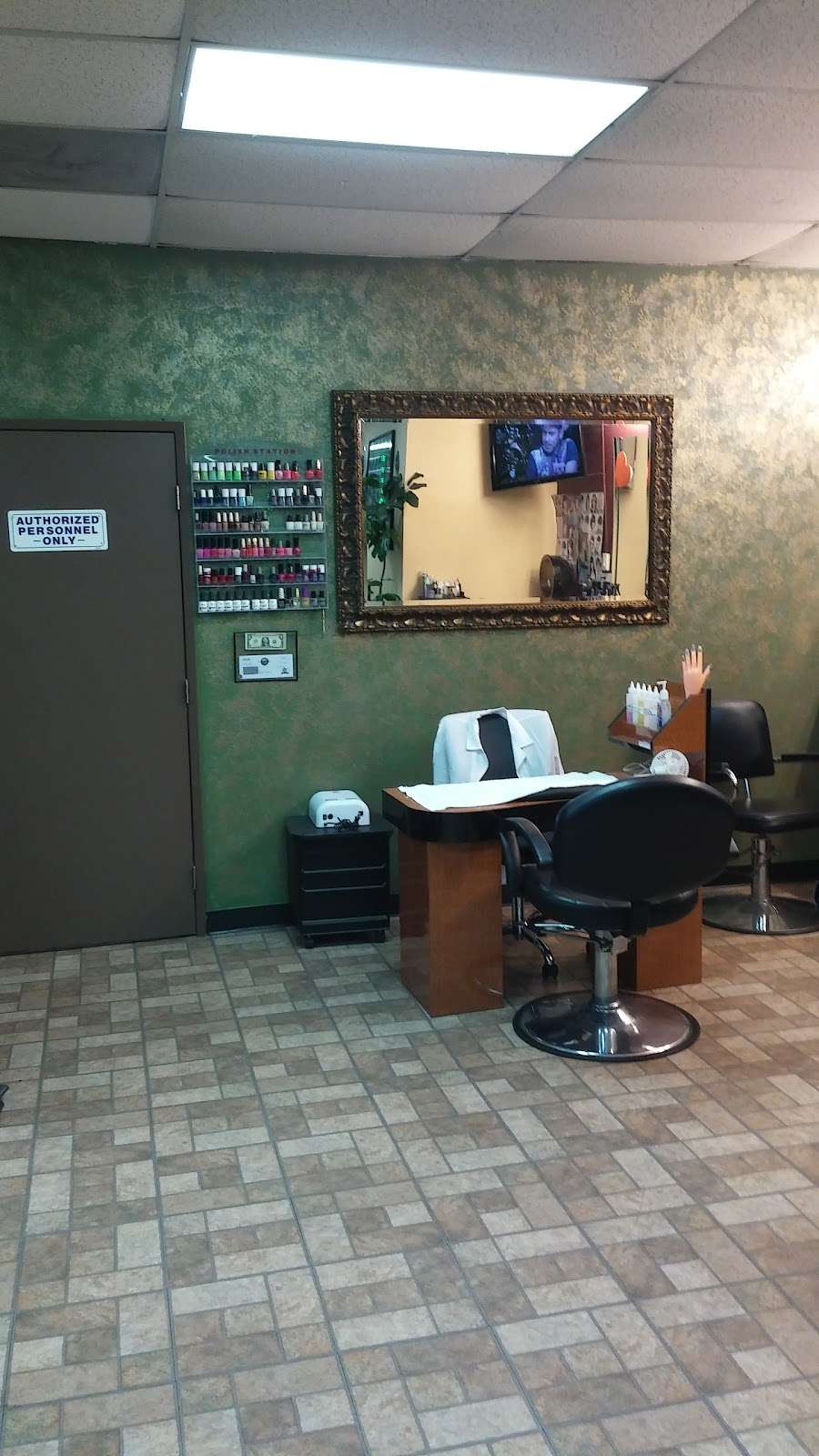 Elegant Beauty Salon & Barber Shop | 14318 Telegraph Rd, Whittier, CA 90604 | Phone: (562) 228-6982