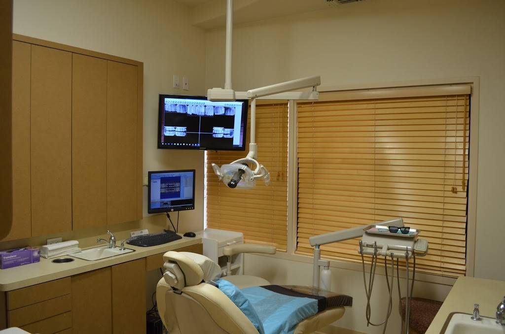 Beachwalk Dental Center | 437 Hwy 101 #121, Solana Beach, CA 92075, USA | Phone: (858) 794-0231