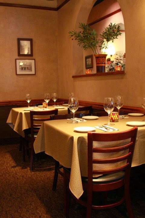 Giorgios Family Restaurant | 4394 Kevin Walker Dr, Dumfries, VA 22025, USA | Phone: (703) 580-8500