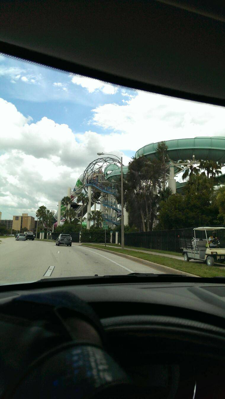 Tropical Vacation Resort | 5750 Major Blvd, Orlando, FL 32819, USA | Phone: (407) 226-3434
