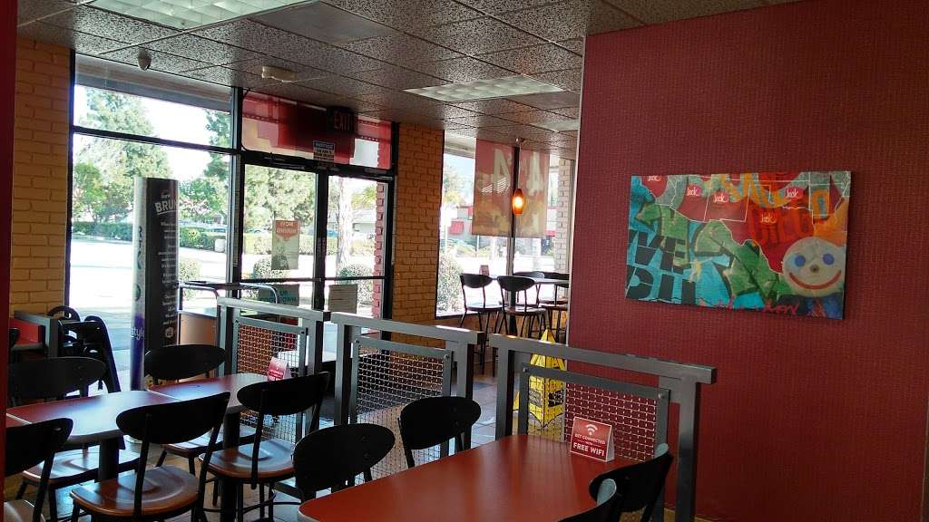 Jack in the Box | 306 S Palm Ave, Santa Paula, CA 93060, USA | Phone: (805) 525-7992