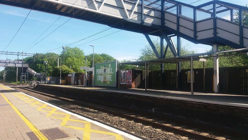 Cheshunt Railway Station (Stop D) | Cheshunt, Waltham Cross EN8 9AQ, UK
