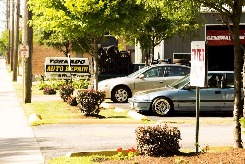 Tornado Tire Shop | 563 N State St, Elgin, IL 60123 | Phone: (847) 608-4900