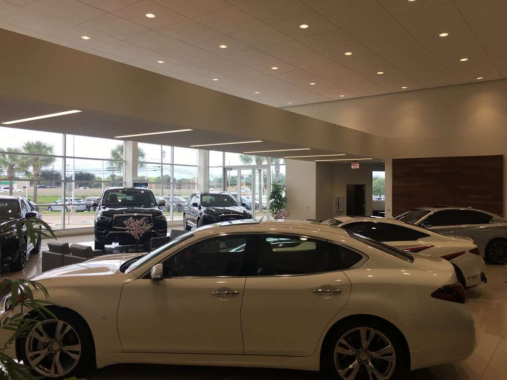 Clear Lake INFINITI | 14705 Gulf Fwy, Houston, TX 77034 | Phone: (713) 589-4000