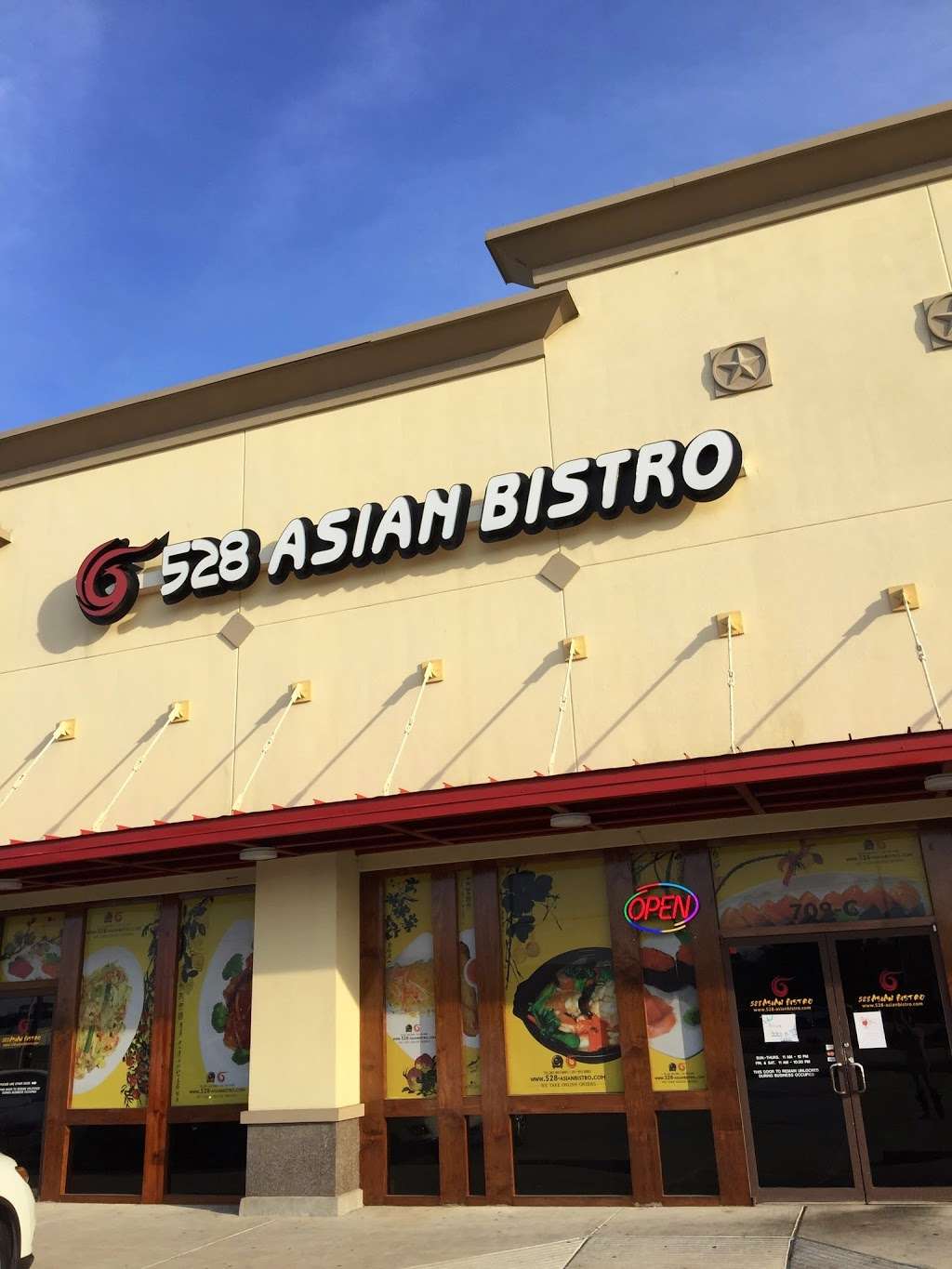 528 Asian Bistro | 5405, 709 W Parkwood Ave, Friendswood, TX 77546, USA | Phone: (281) 992-8881