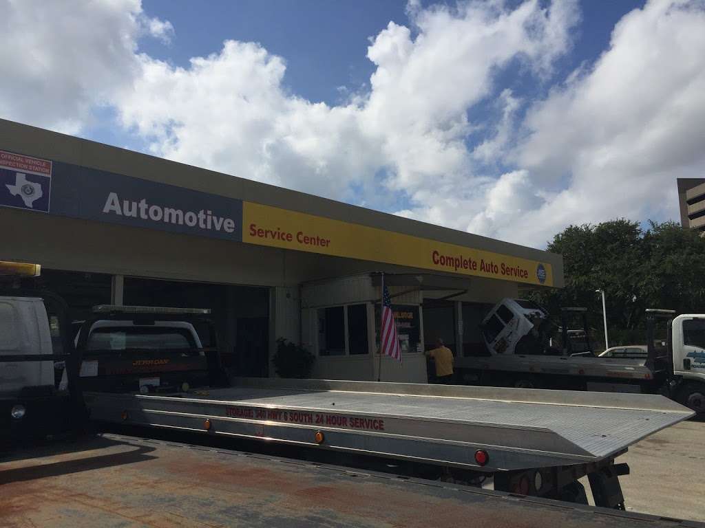 Fournace Shell Auto Care Center | 5910 W Loop S, Bellaire, TX 77401, USA | Phone: (713) 349-8408