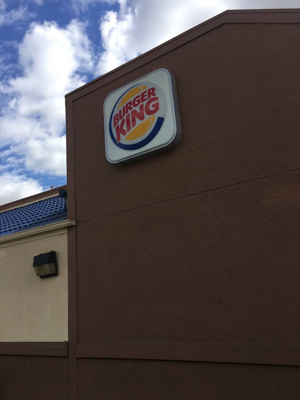 Burger King | 5120 Olive Dr, Bakersfield, CA 93308, USA | Phone: (661) 399-2764