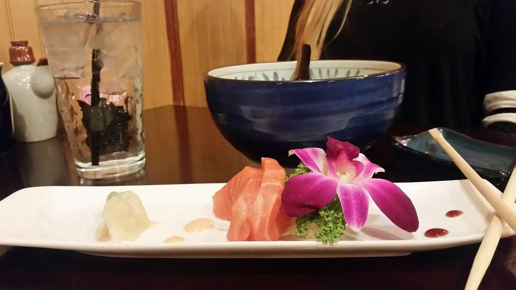 Masabi Japanese Sushi Bar & Grill | 9763 N Cedar Ave, Kansas City, MO 64157 | Phone: (816) 792-8881