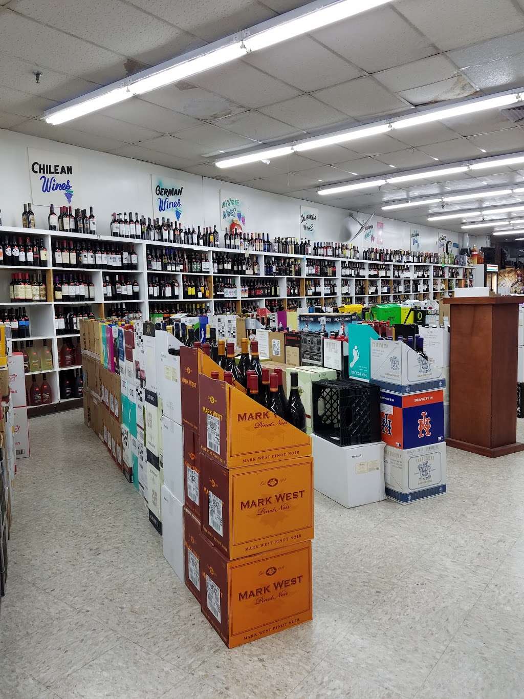 Payless Wine & Liquor | 52 NY-17K, Newburgh, NY 12550, USA | Phone: (845) 565-4101