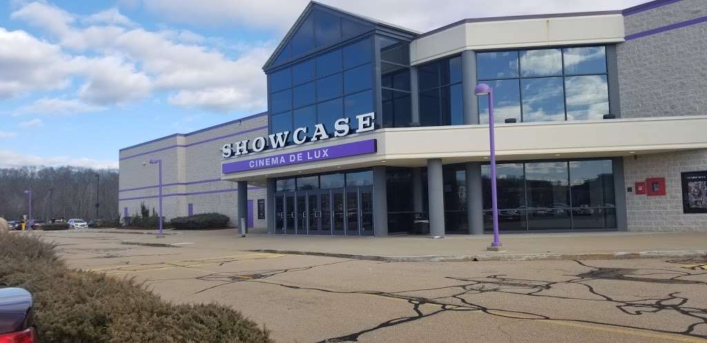 Showcase Cinema de Lux North Attleboro | 640 S Washington St, North Attleborough, MA 02760, USA | Phone: (800) 315-4000