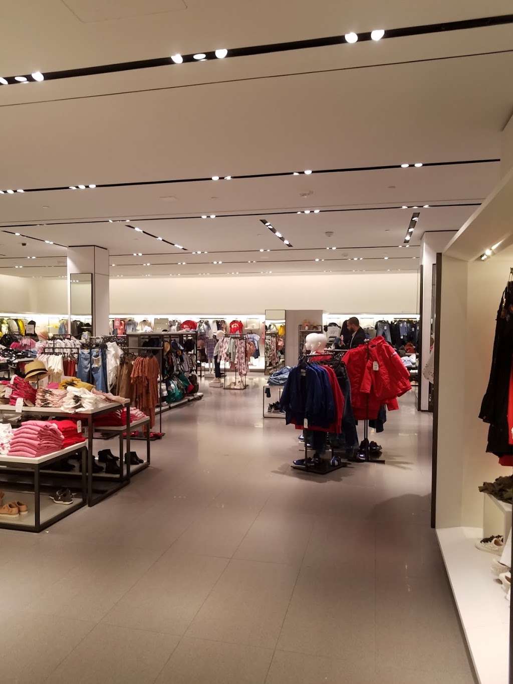 zara in garden state mall