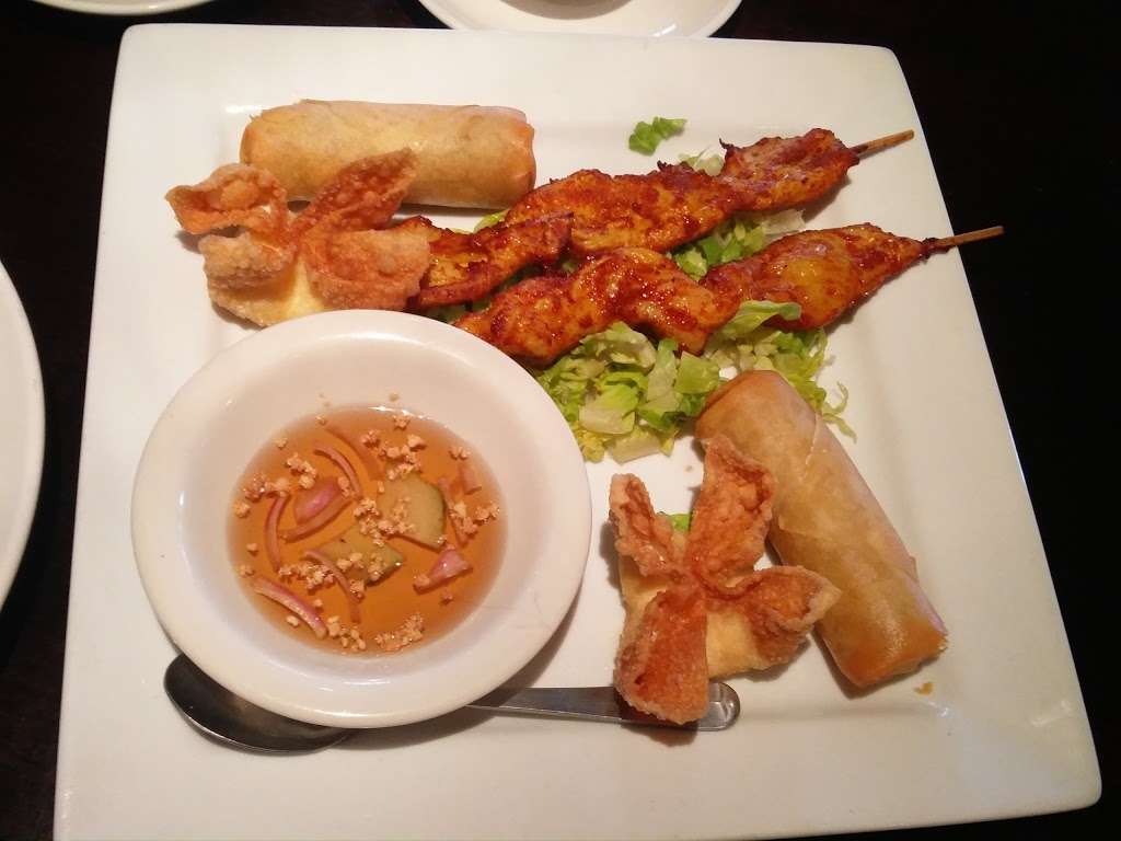 Bings Asian Bistro | 13731 Fm 1097 Rd W #800, Willis, TX 77318, USA | Phone: (936) 890-8868