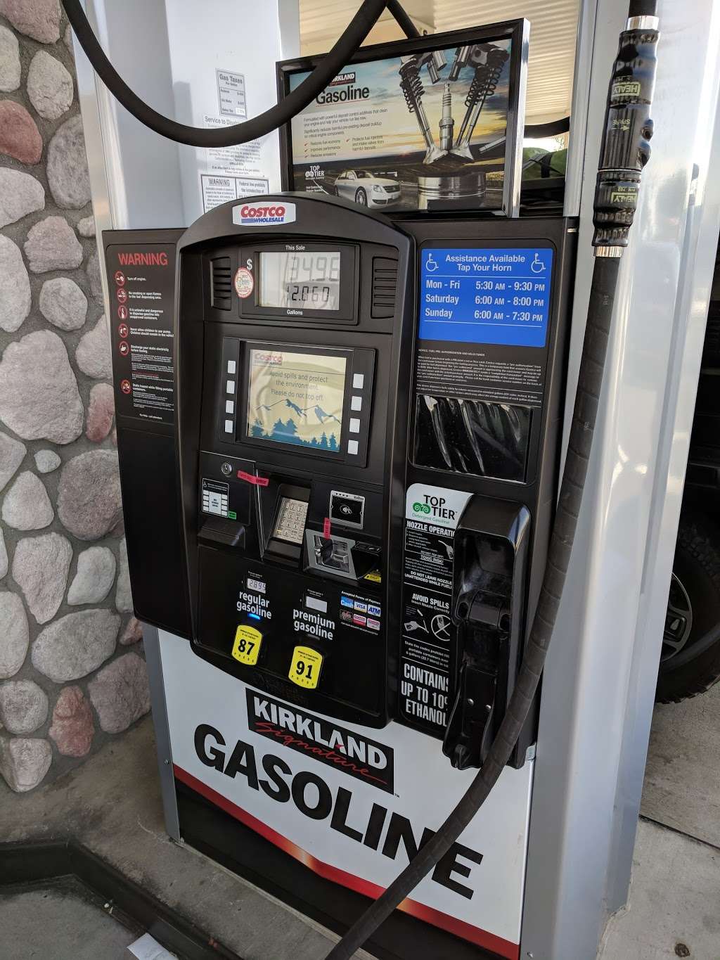 Costco Gasoline | 16505 Sierra Lakes Pkwy, Fontana, CA 92336, USA | Phone: (909) 770-5639