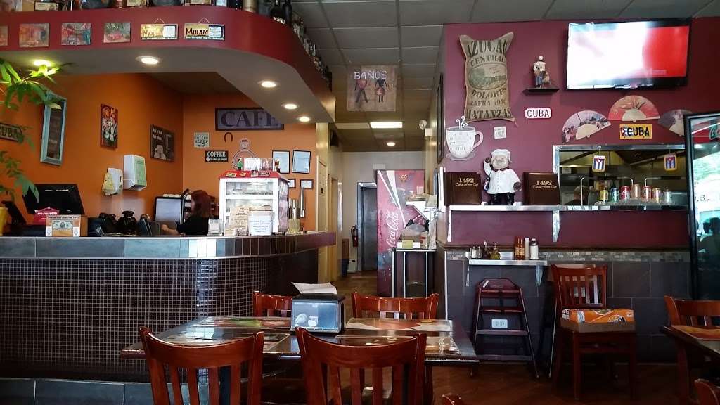 1492 Cuban Fusion Café | 2615 W North Ave, Chicago, IL 60647, USA | Phone: (773) 227-9601