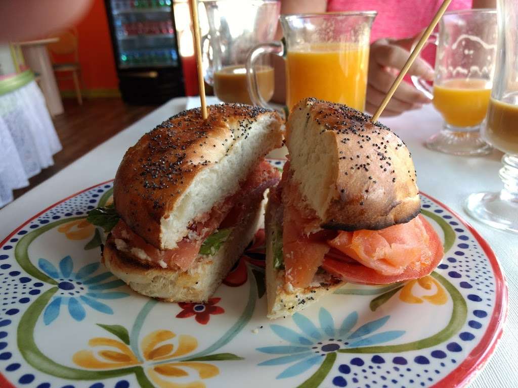 Twin Brothers Coffee and Bakery | 4676 FL-15, De Leon Springs, FL 32130, USA | Phone: (386) 985-5535